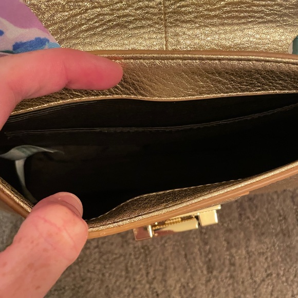 Lilly Pulitzer Weston Crossbody - Picture 6 of 13